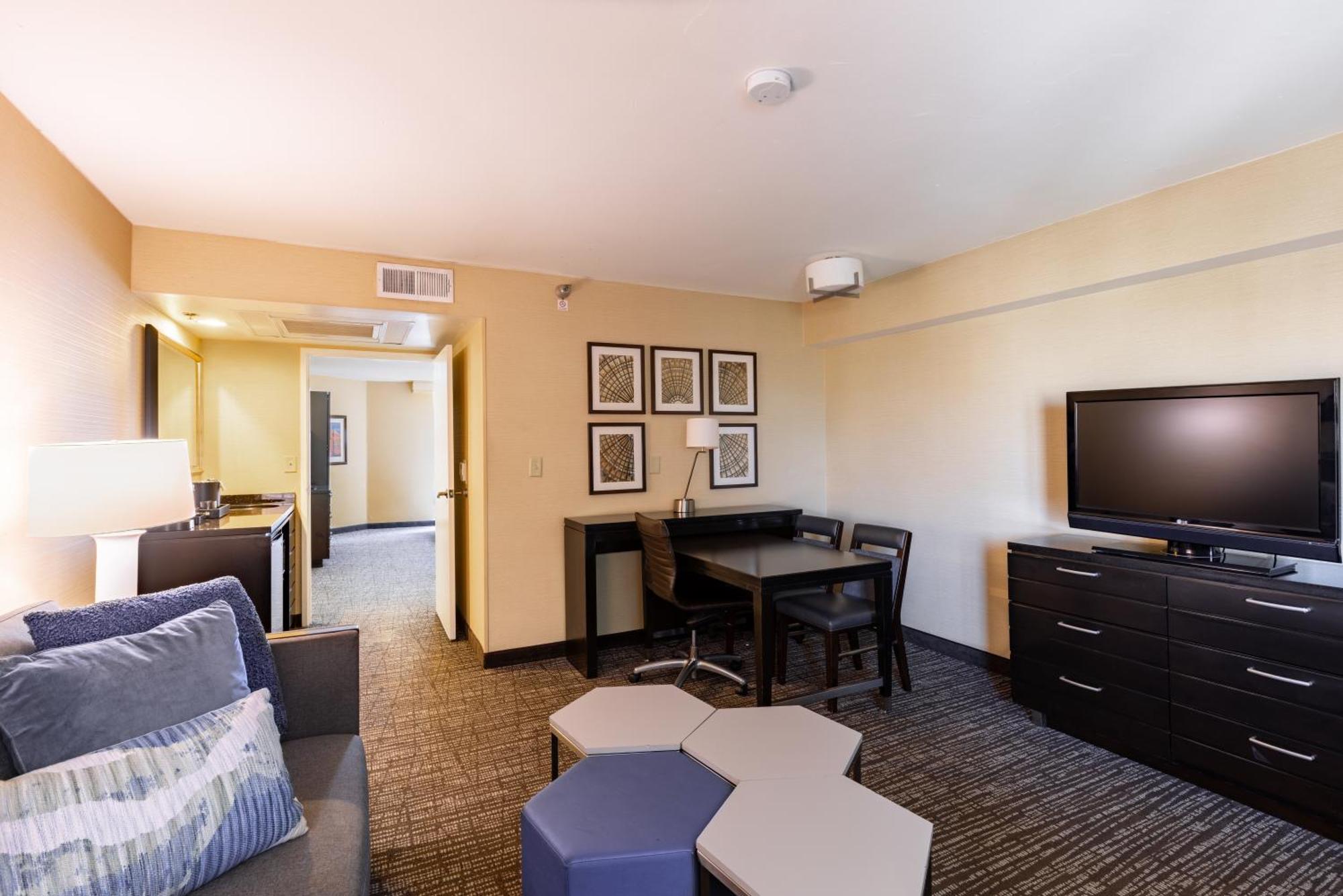 Embassy Suites Los Angeles - International Airport/North — Fotos 1